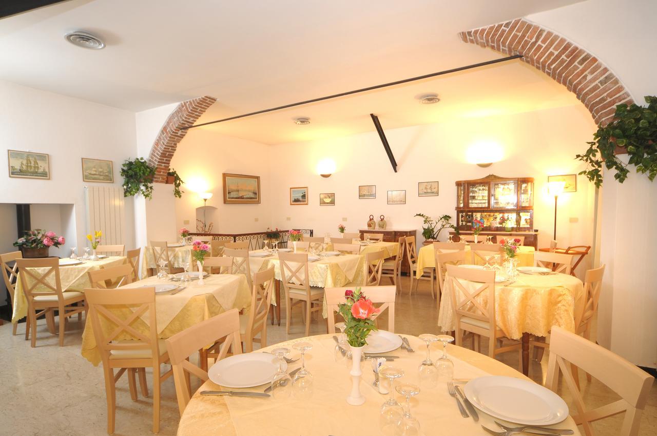 Hotel Gambone Finale Ligure Exterior foto
